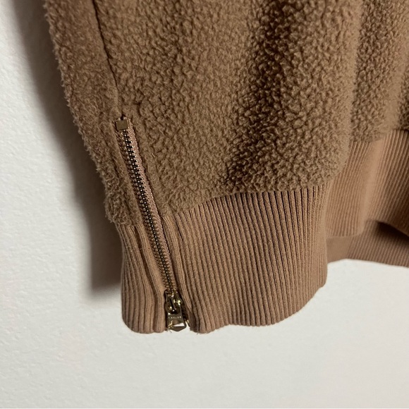 Varley Roselle Half Zip Teddy Fleece Pullover Sweatshirt Tan Size Medium - Picture 10 of 13